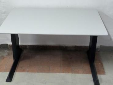 Büroschreibtisch grau 120 x 80 x 72 cm